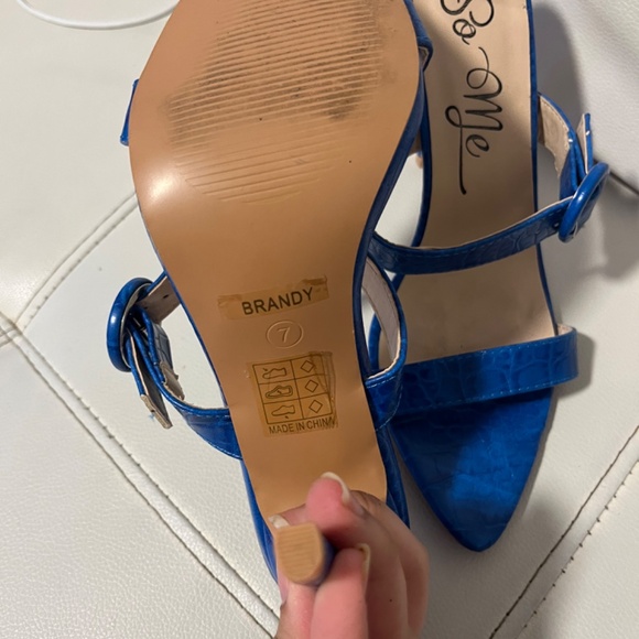 Blue crocodile strappy heels - Picture 3 of 3